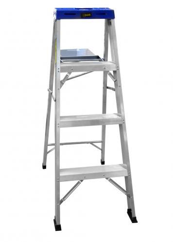 Escalera de aluminio 3 peldaños uduke con plataforma